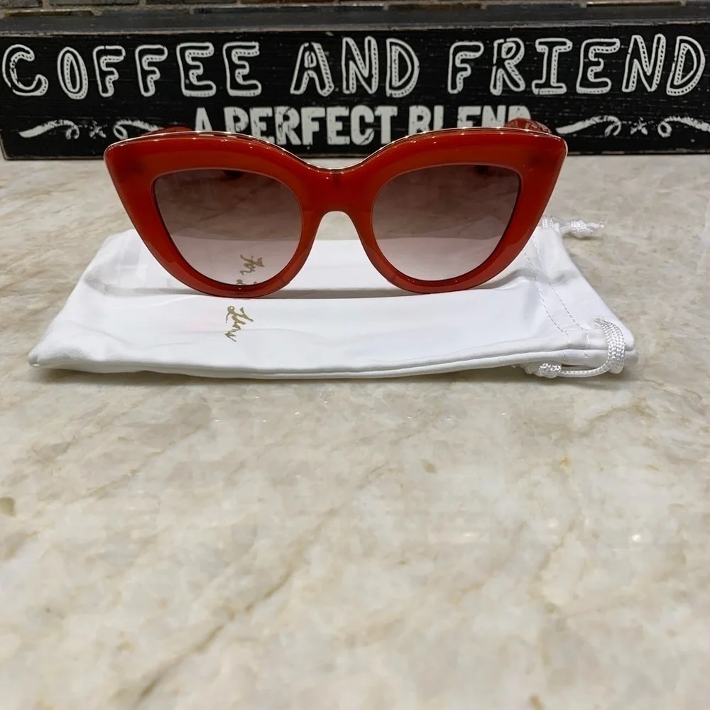 For love and lemons cat eye sunnies - Picture 3 of 11